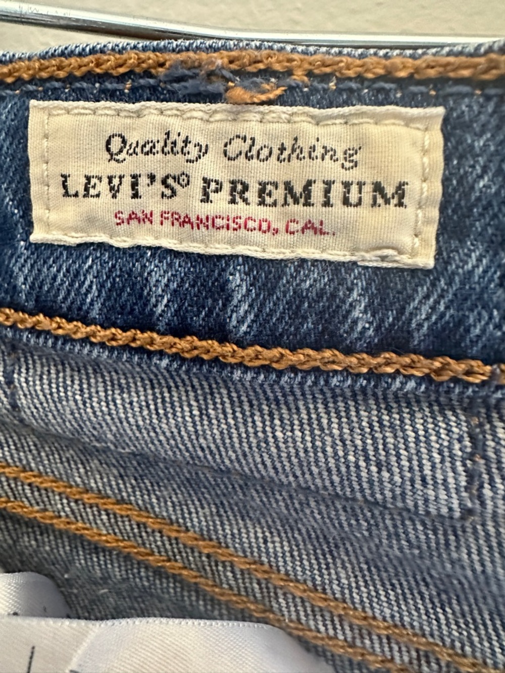 501 ORIGINAL CROPPED WOMEN'S JEANS Size 29W x 26L - Size 2 Petite/Short - Picture 4 of 6